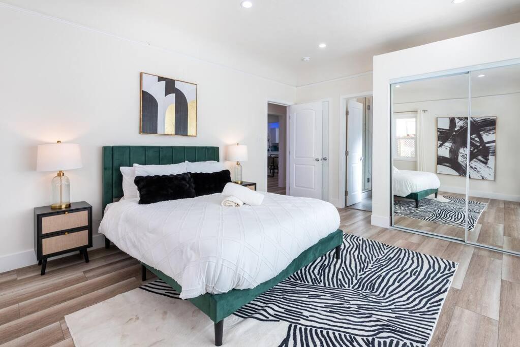 Modern 3br Luxury House With Jacuzzi * Los Angeles