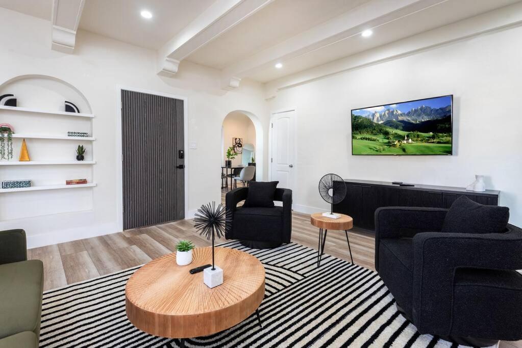 Modern 3br Luxury House With Jacuzzi * Los Angeles